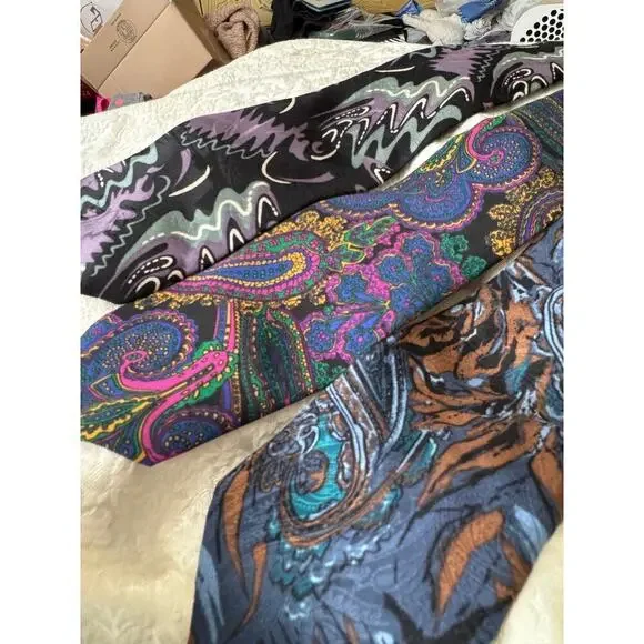 3 Vintage Abstract Purple & Blue Silk Neckties Floral Geometric Men’s Tie Lot - Picture 8 of 12